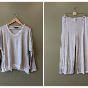 Eternelle 2 Piece Pj Set One Size Capri Long Sleeve Angora Viscose Wool Lounge